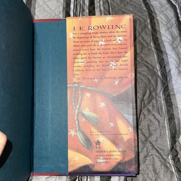 Harry Potter and the Sorcerer’s Stone (Book 1) by J.K. Rowling- 1997 - Picture 9 of 11